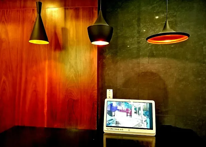 Aha Friday Hotel Le Hong Phong